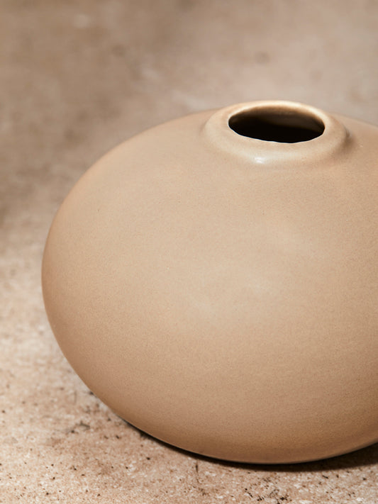 Pebble Stoneware Vase Nude